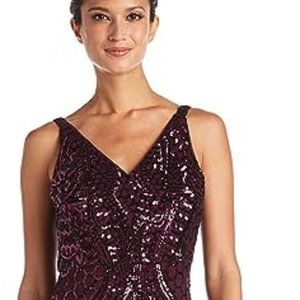 Nightway Women's Elegant Gown W/Mesh Godet Inset